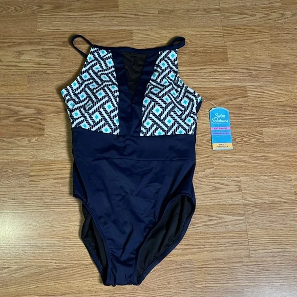 Brand: Swim Solutions
Swim Solutions Women's  Tummy Control size 12  A511 - Picture 3 of 4